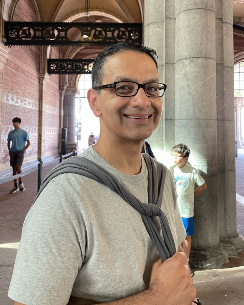 Sanjeev Bhalla, MD