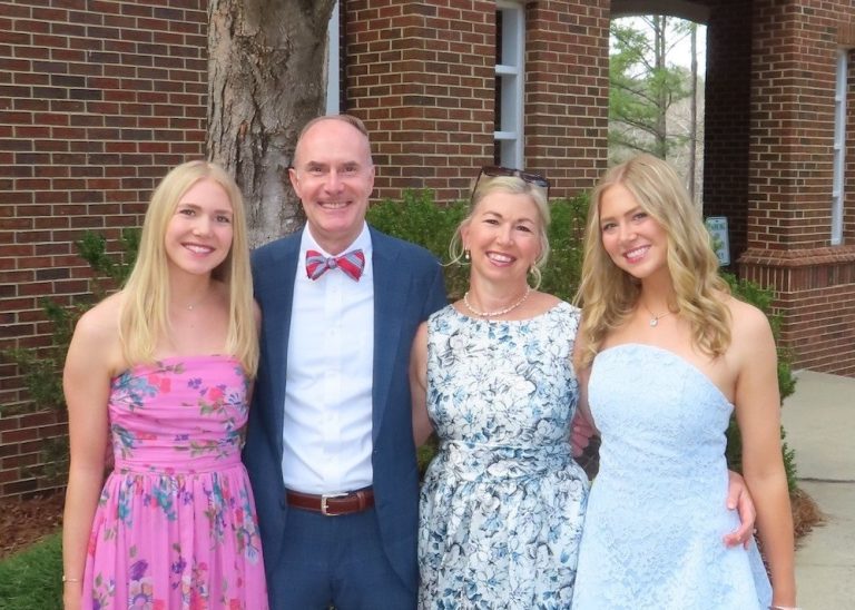 Volunteer Spotlight – DR: Easygoing Approach Makes Him an Excellent Educator, Volunteer